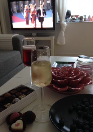 Ambivalensen, i att älska bröllop och kungligheter å ena sida, och vara övertygade republikan å andra.