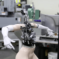 dancing robot Mark Setrakian