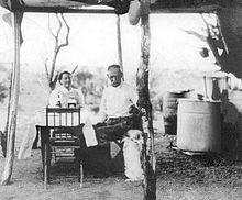 Wyatt and Josephine in 1906, on their California property