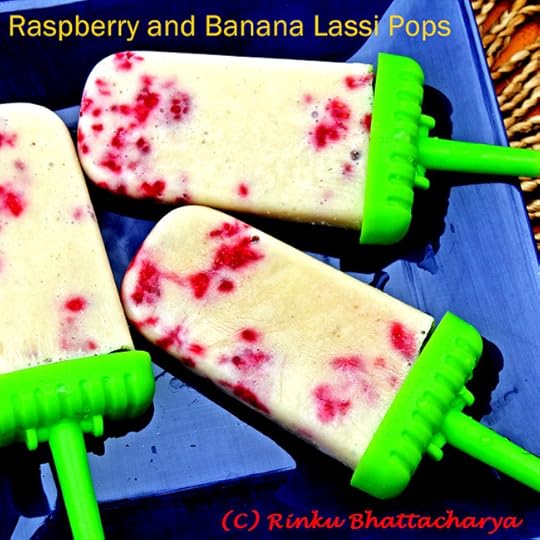 Banana Lassi Popsicles_1