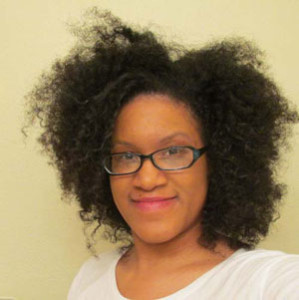 Mia Mitns, author of sci-fi romance, including the Fallen Invasion series