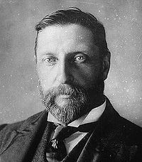 200px-Henry_Rider_Haggard_03