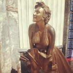 Marilyn Monroe statue
