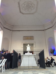 The memorial to the dead. 