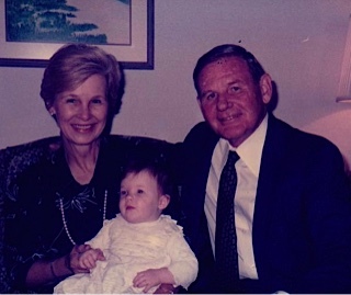 Amanda (baby ) w Mimi and Papa Gibbons sm