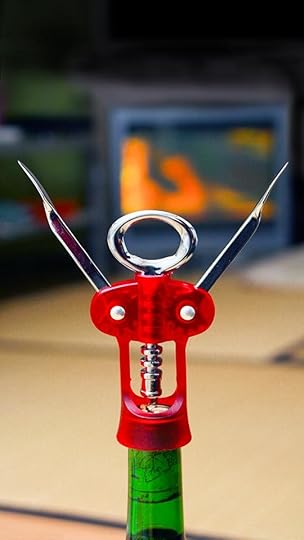 JUN15_25_546341043_V