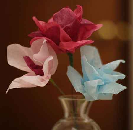 Paper_flowers_in_vase