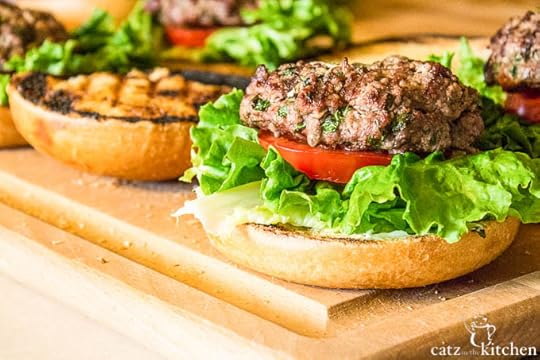 Herb & Cheese Burgers | Club 31 Women | club31women.com #BBQ #4thofJuly #Burgers