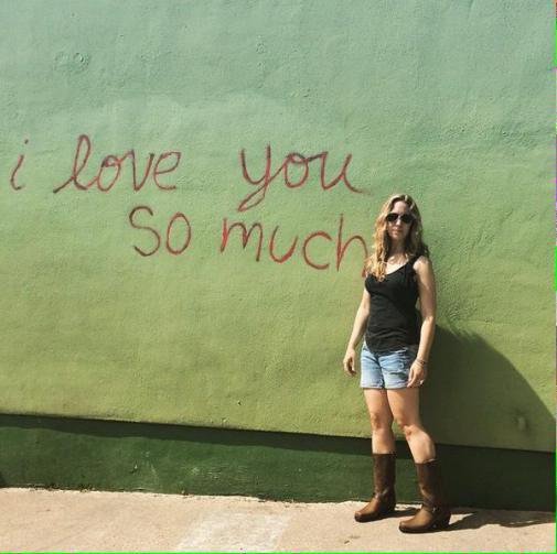 Chloe in TX