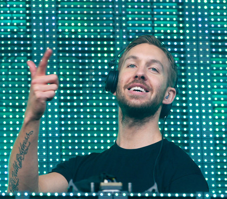 Calvin Harris Posts Cute Photo Of His Girlfriend Taylor Swift Co
