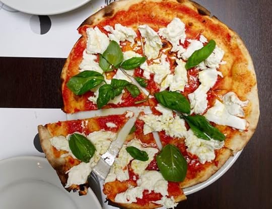 Pizzeria Emma, Elizabeth Minchilli in Rome