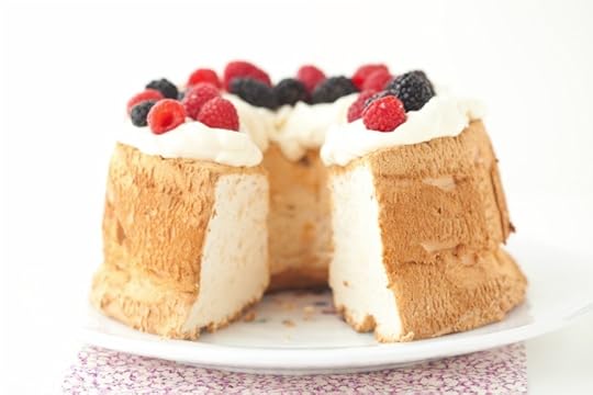 Angel Food Cake (#grainfree #paleo) | DeliciouslyOrganic.net