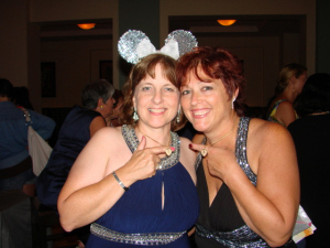 Liz and Angi GH