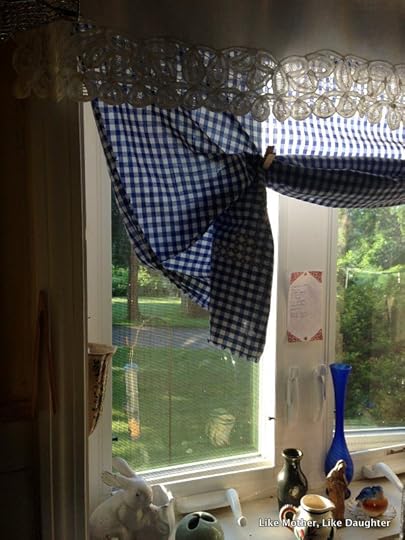 {bits & pieces} kitchen window-002