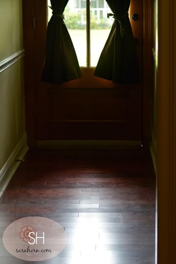 SaraHorn.com: Keep Your Circle Broken | To the Woman Who's Tired of Saying Hello and the Woman Who Doesn't Always Think To. 