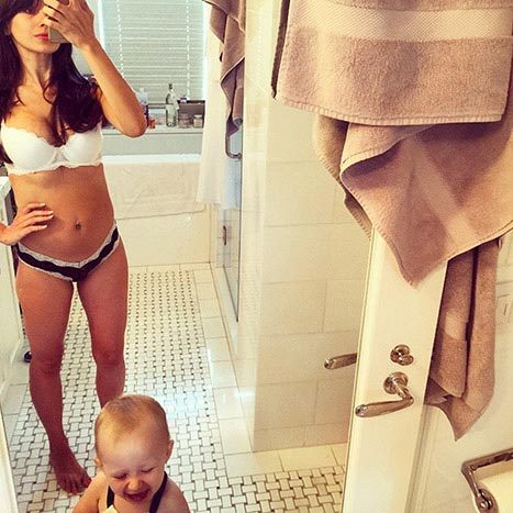 Hilaria Baldwin Post-Baby Body: Alec Baldwin's Wife Stuns In Und