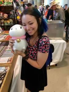 Jodelle makes a purchase.