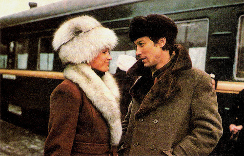 Oleg Yankovskiy and Galina Yatskina in Slovo dlya zashchity (1977)