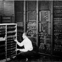 Large_Computer_Edward_Lewellen