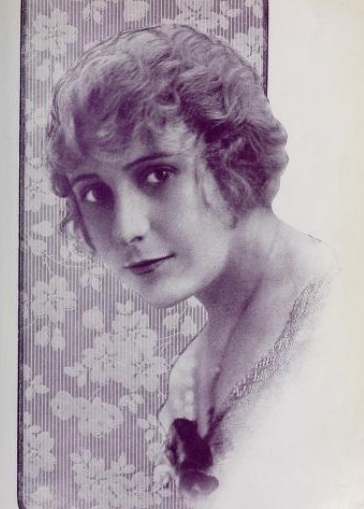 PearlOctober1914MotionPictureMag