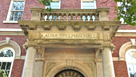 Lauraspelmanhall