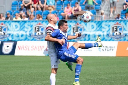 FCE's Frank Jonke battles Atlanta's Simon Mensing. PHOTO: FC EDMONTON/TONY LEWIS