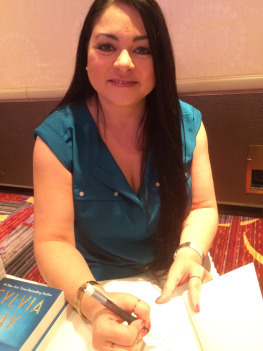 Ms. Sylvia Day signing my book!