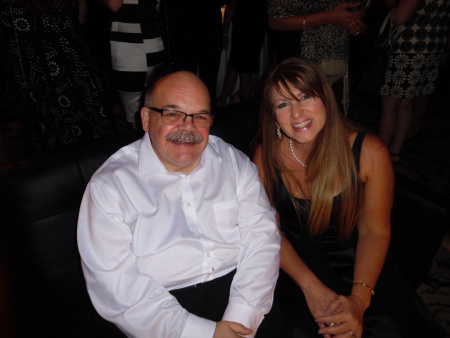 Netwroking is a must. Here, I'm chatting with RWA's Bookseller of the Year, the delightful Tom Luce.