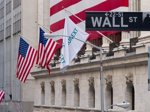 Wall_Street_-_New_York_Stock_Exchange (1)