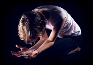 Kneeling-in-prayer