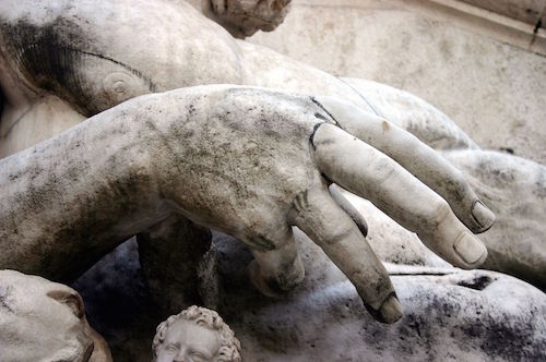 0144_-_Roma_-_Piazza_del_Campidoglio_-_Statua_del_Tevere_-_Foto_Giovanni_Dall'Orto,_7-Apr-2008.jpg