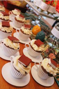 book cupcakes