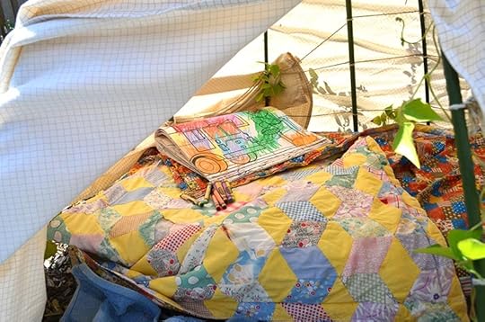 nature-play-teepee-inside
