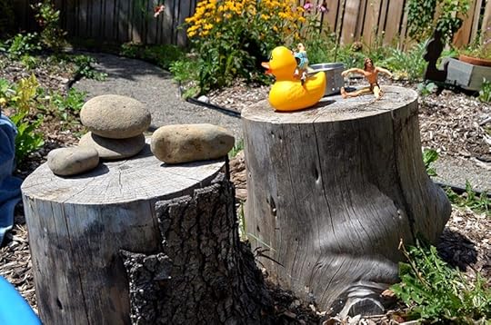 nature-play-stumps