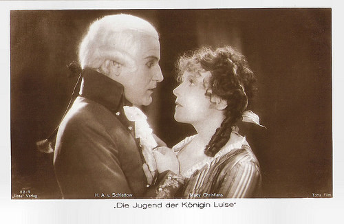 Hans Adalbert Schlettow and Mady Christians in Die Jugend der Königin Luise (1927)