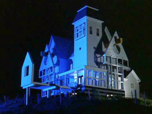 House after: 80s Modern Chic. Where every kid in the 80s wanted to live. Anyone who says otherwise is a bastard and a filthy liar.