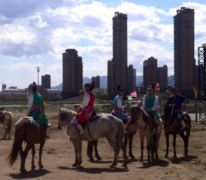 Free Things to Do in Hohhot - Horse Track - China - Survive Travel