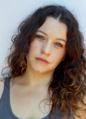 Gabriela Margall, escritora