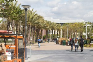Santa Monica College Boardwalk: By Michael Oh [CC BY-SA 2.0 (http://creativecommons.org/licenses/by-sa/2.0)], via Wikimedia Commons