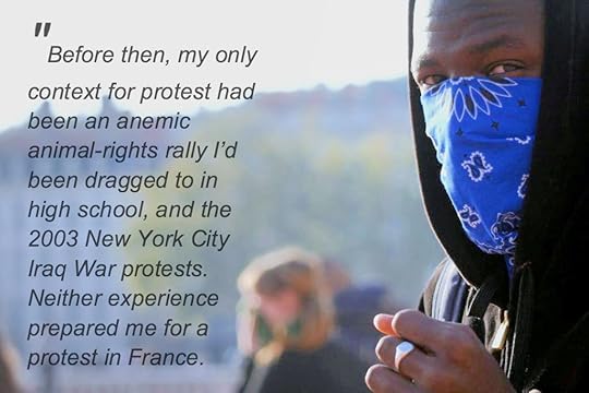 protester-bandana-france