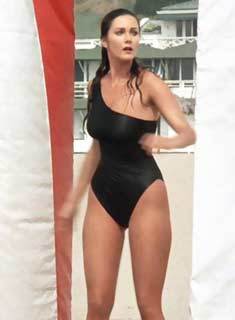 Lynda Carter spinning