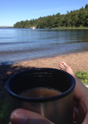 Kaffe med varm sojamjölk - som godis.