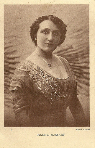 Léontine Massart