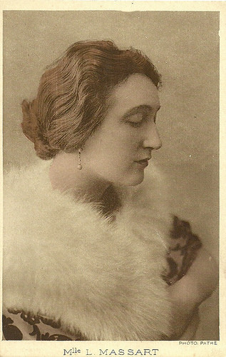Léontine Massart