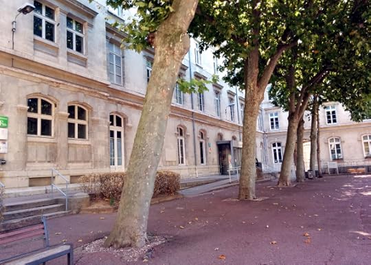 Courtyard at 14 avdnue Berthelot
