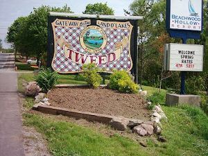 tweed sign