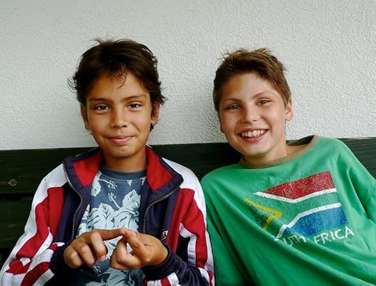 Marnix (left) and Floris (right) 1 year later.