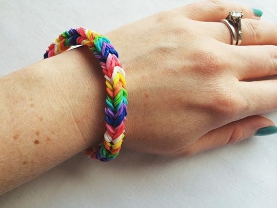 Pinterest: What They Did With Friendship Bracelets Made Peachy 