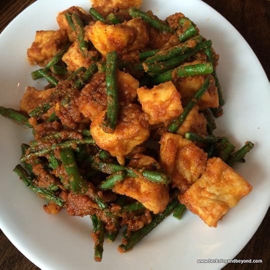 Pad Prik King with green beans at SriPraPhai in Woodside, Queens, NYC