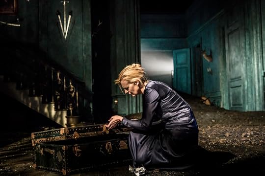 2015-08-26-1440615320-6454833-Hamlet4.jpg